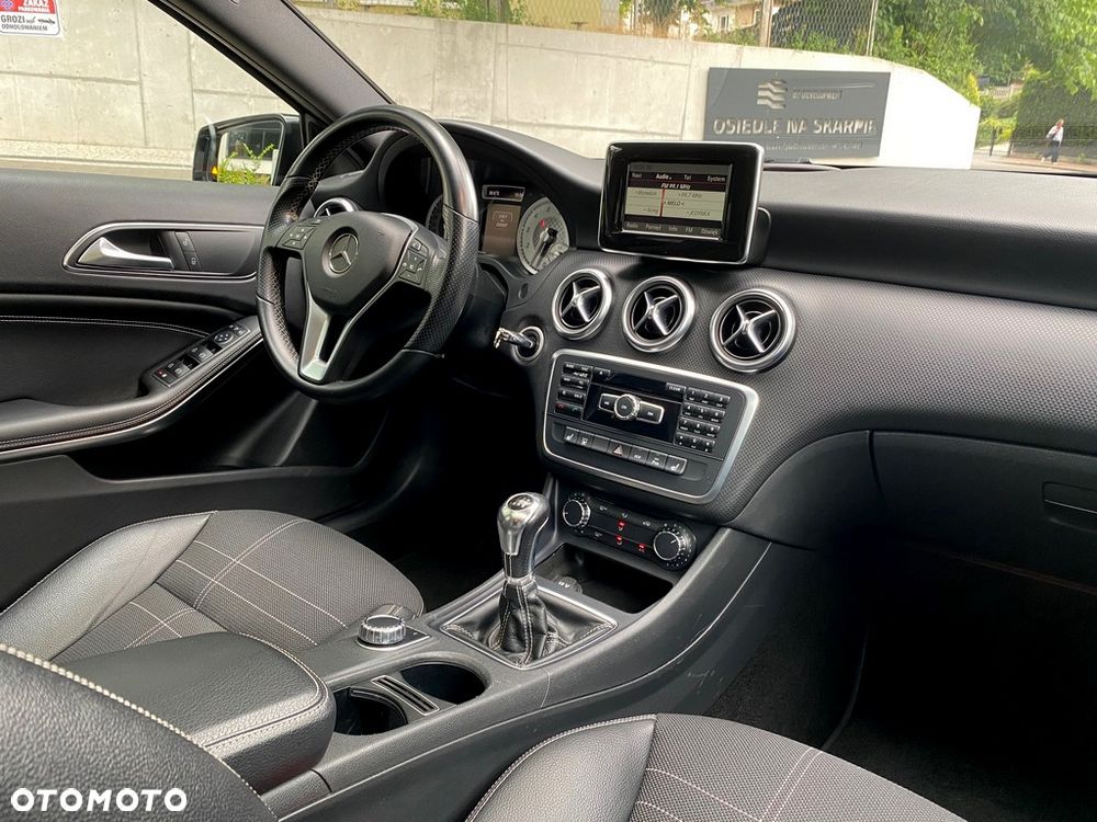 Mercedes-Benz Klasa A 200 (BlueEFFICIENCY) AMG Sport - 11