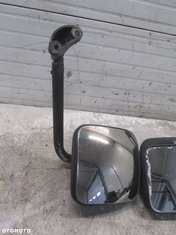 Mercedes Actros MP3 06->lusterko lewy przód UK - 2