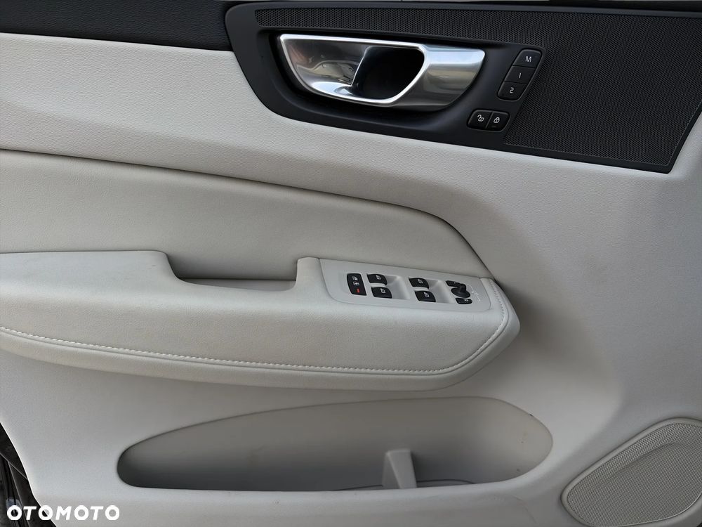 Volvo XC 60 B4 D Plus Bright - 11