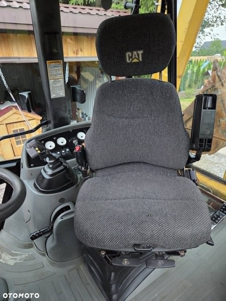 Caterpillar 432D - 18