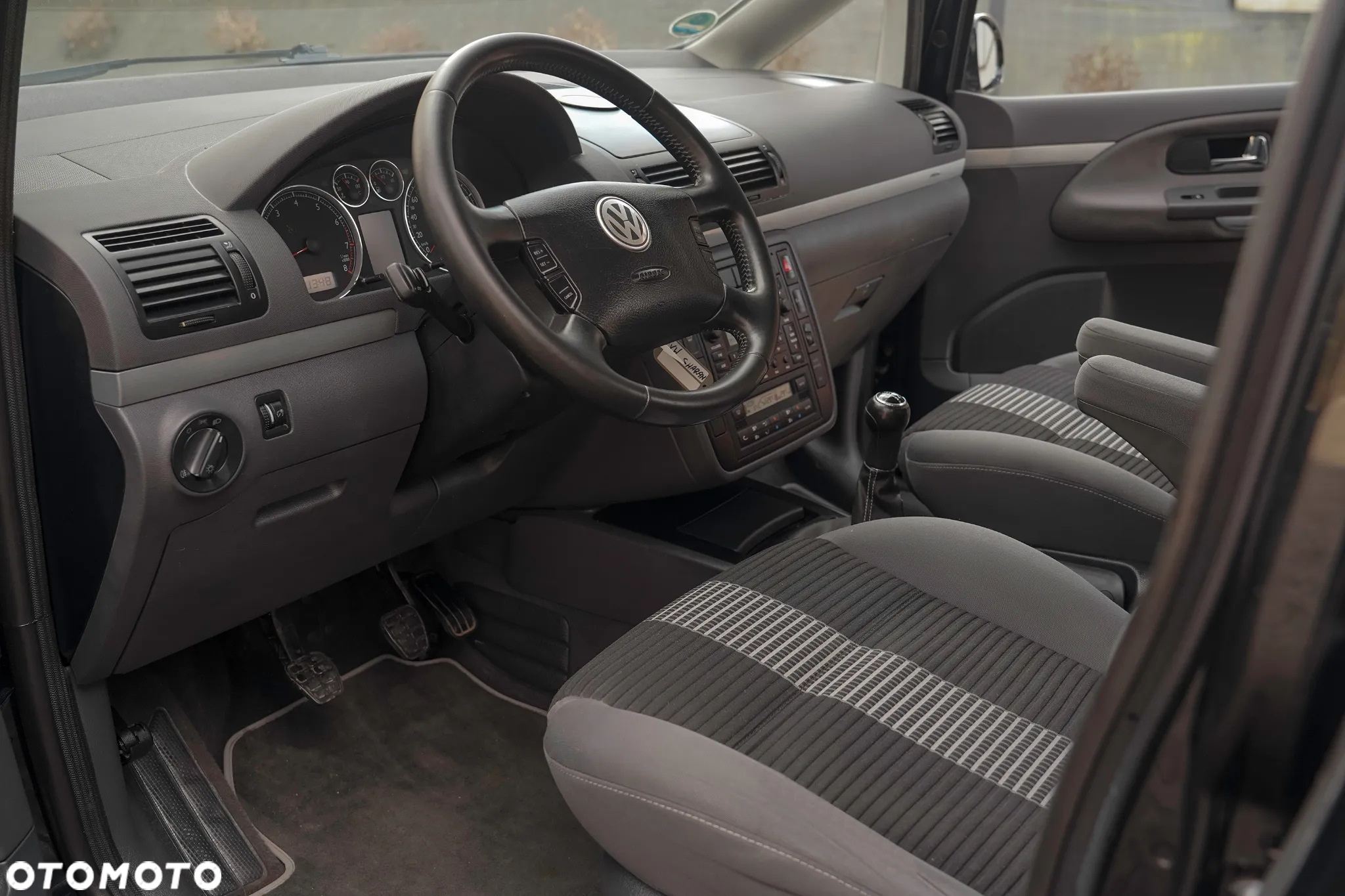 Volkswagen Sharan 1.8 5V Turbo Sportline - 27
