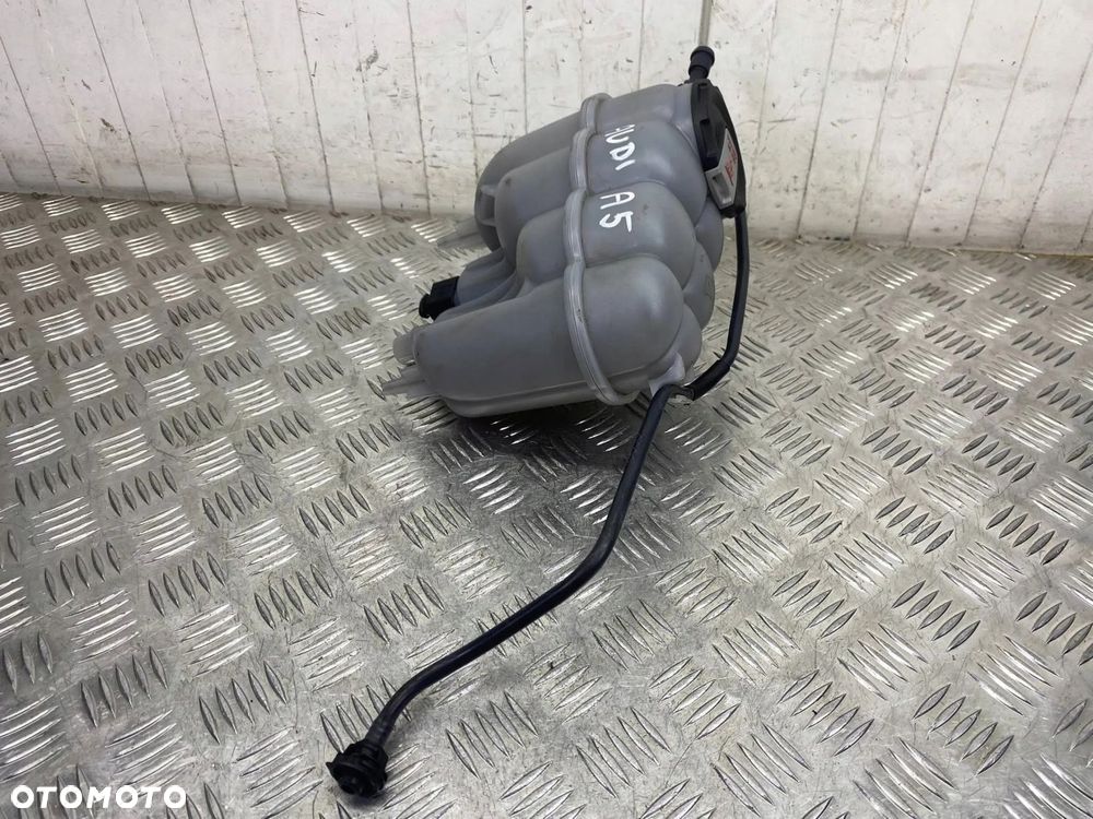 ZBIORNICZEK WYRÓWNAWCZY AUDI A4 B9 A5 F5 A6 C8 8W0121405L - 9