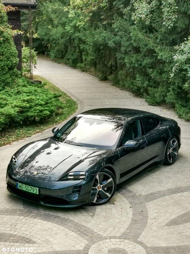 Porsche Taycan - 3