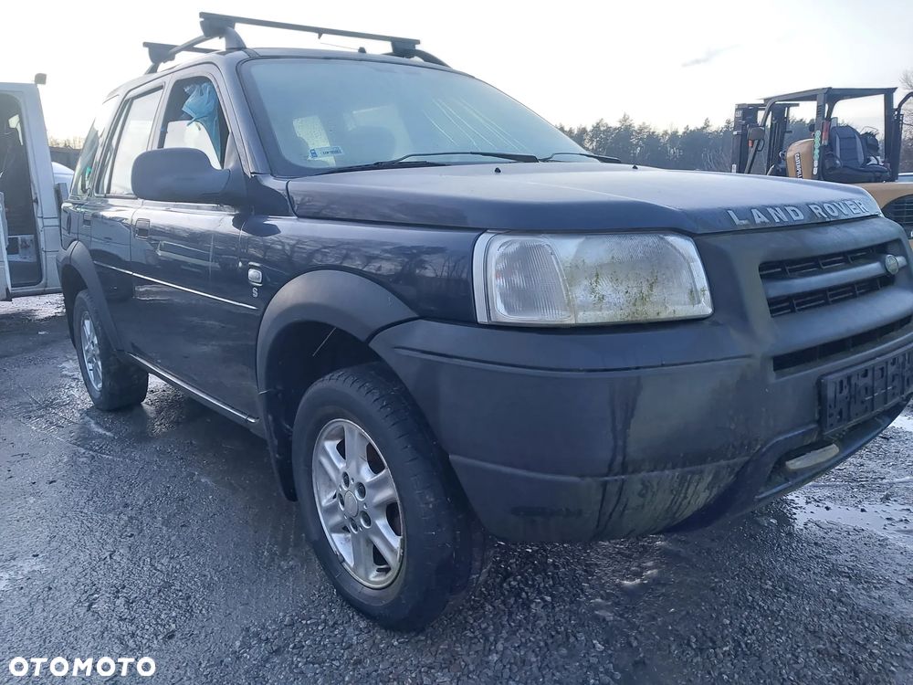 Land Rover Freelander I silnik 2.0 diesel T4D M47 drzwi maska klapa zderzak błotnik 644 mechanizm szyby alufelgi zwrotnica dyfer skrzynia biegów wał nadkole listwa szyberdach panel fotel maglownica sterownik zegary hak holowniczy sprężarka klimatyzacji wspomagania CAŁY NA CZĘŚCI WSZYSTKIE CZĘŚCI - 2