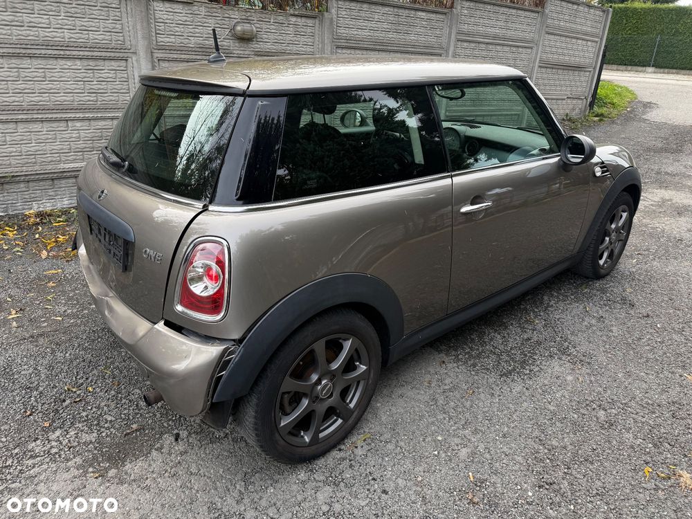 MINI ONE Standard - 12