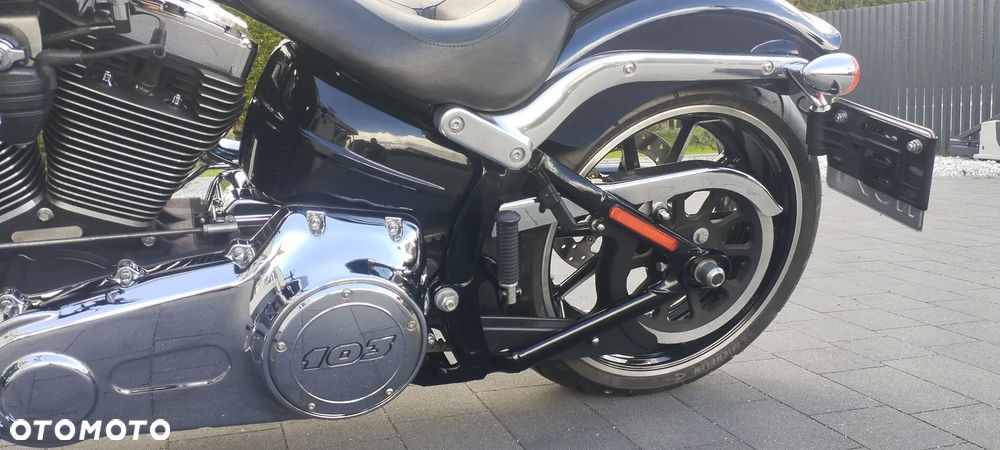 Harley-Davidson FXSB Breakout - 38