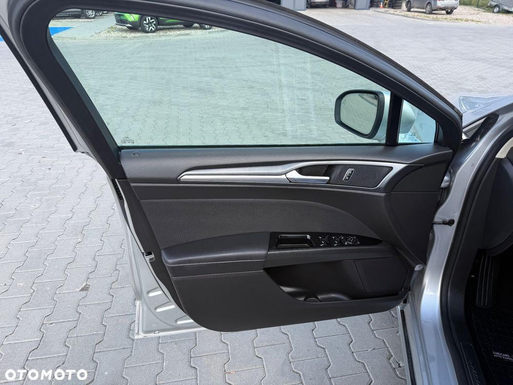 Ford Mondeo 2.0 TDCi STart-Stopp Titanium - 24
