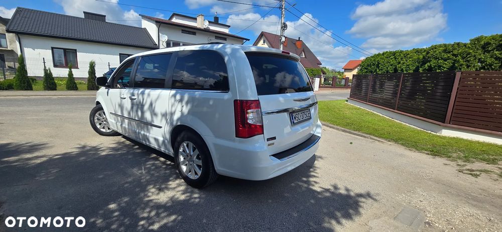 Chrysler Town & Country 3.6 Touring - 4