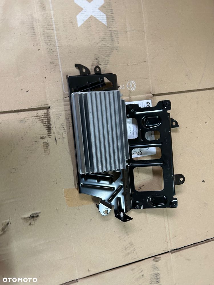 Bmw x3 F25 wzmacniacz radia 9275578 - 3