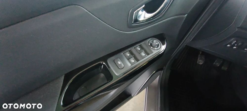 Renault Captur (ENERGY) dCi 90 LIMITED - 24