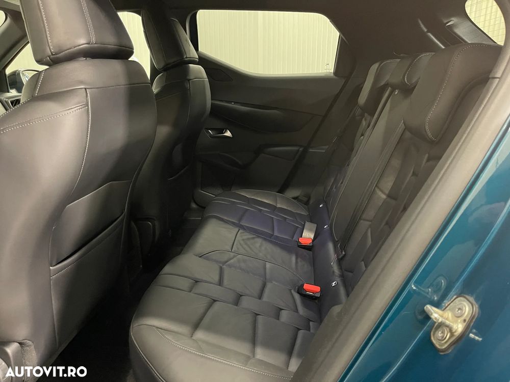 DS Automobiles DS 3 Crossback ver-ds3-1-2-puretech-130-s-s-eat8-grand-chic - 11