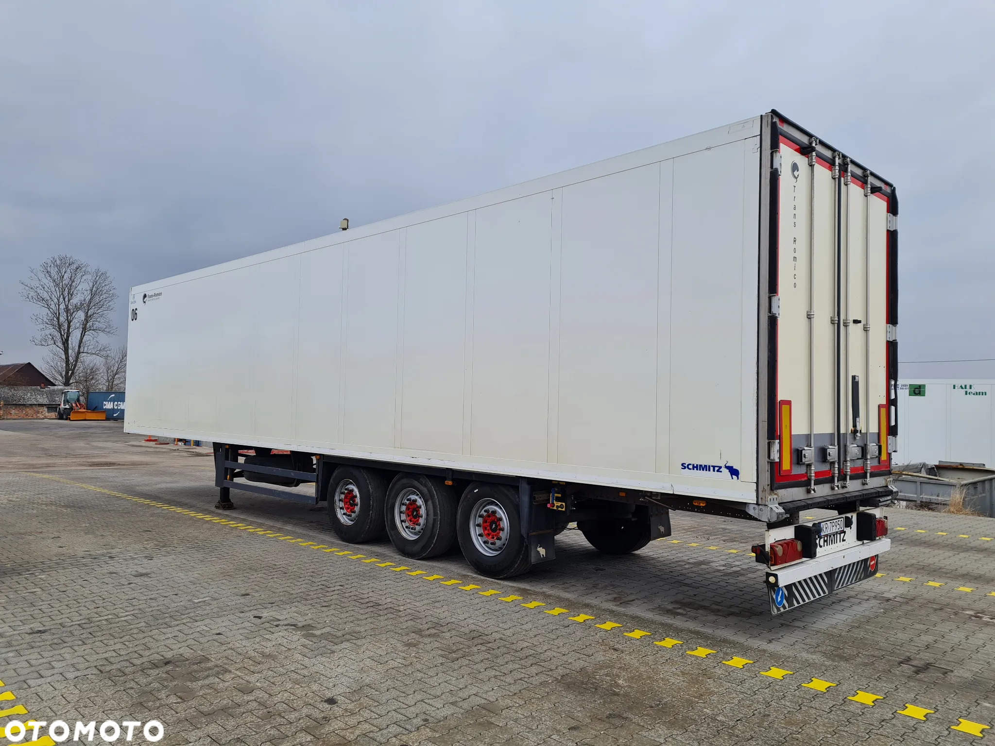 Schmitz Cargobull SKO24 - 11