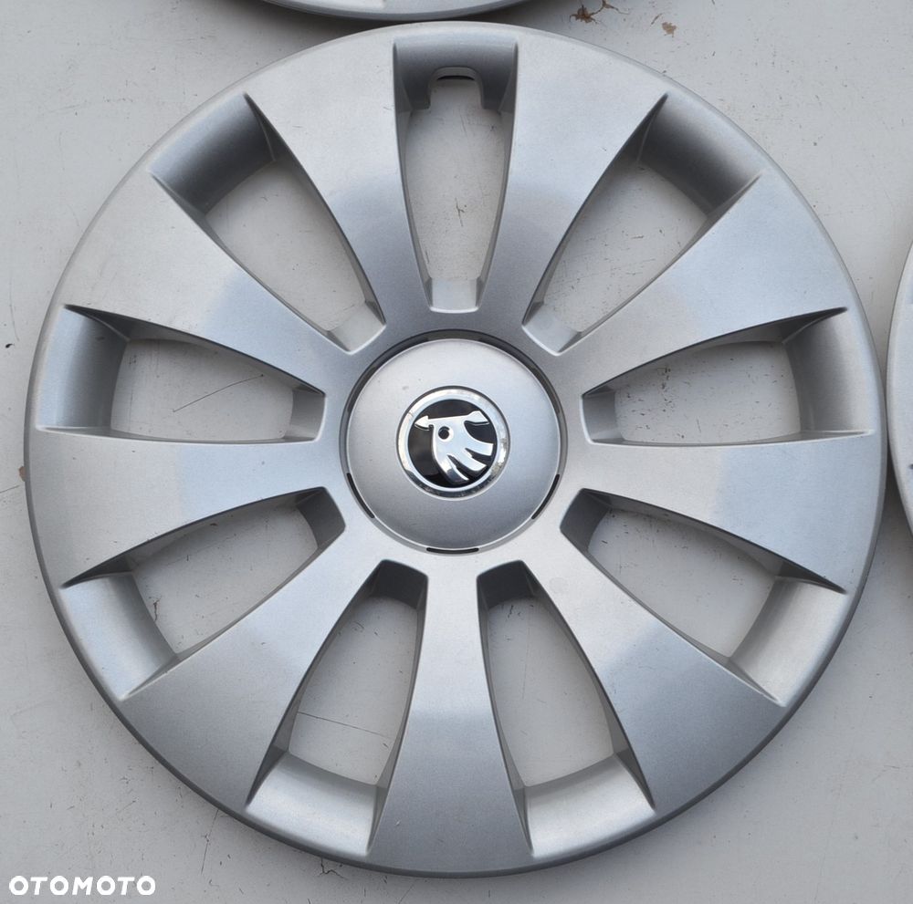 ORYGINALNE KOŁPAKI OEM SKODA 16 CALI x4szt. K-701 - 4