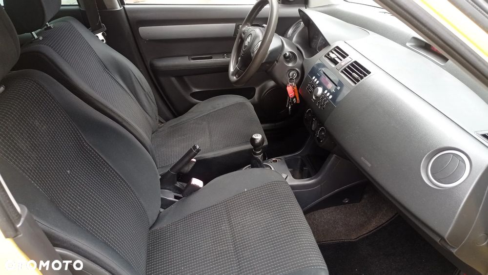 Suzuki Swift 1.3 GLX / Comfort - 39
