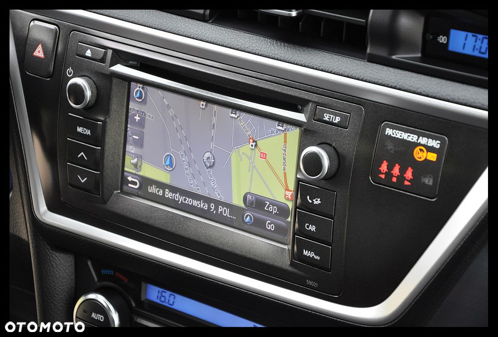 Toyota Auris - 33