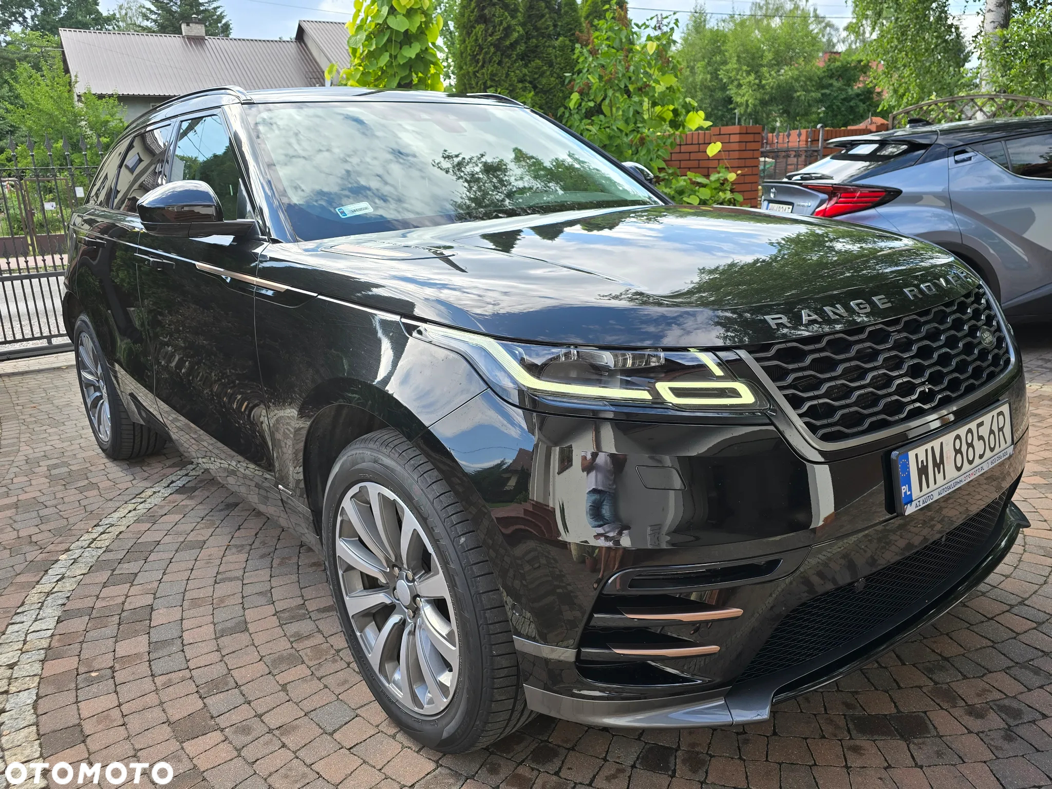 Land Rover Range Rover Velar 2.0 TD4 R-Dynamic SE - 2