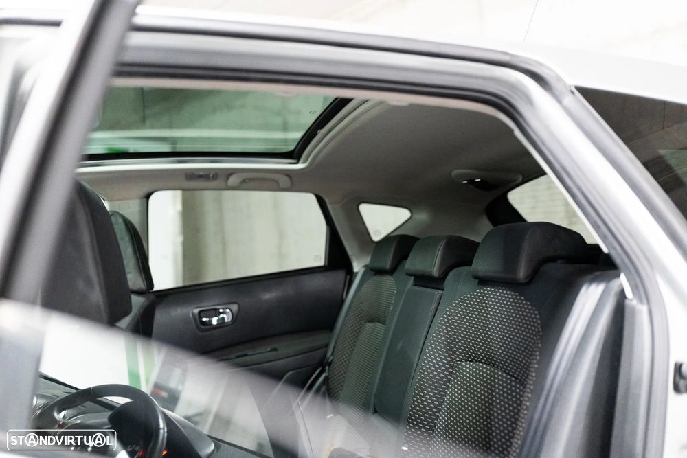 Nissan Qashqai 2.0 Acenta CVT - 30