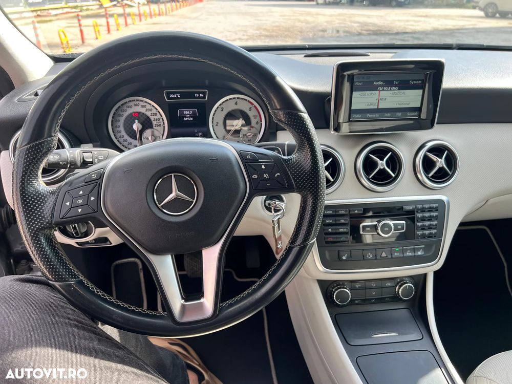 Mercedes-Benz A - 21