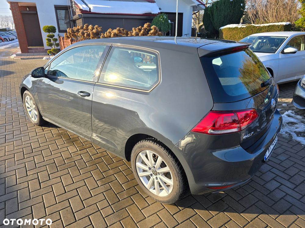 Volkswagen Golf - 5