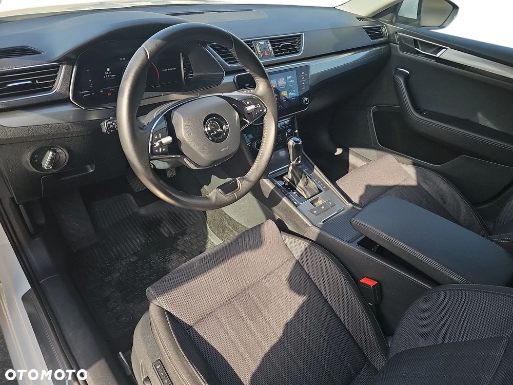 Skoda Superb 2.0 TDI SCR 4x4 Style DSG - 6
