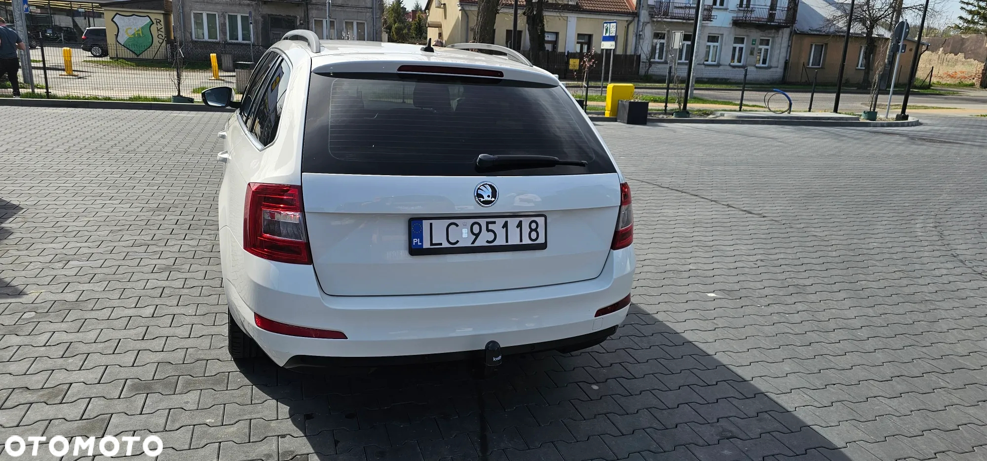 Skoda Octavia 1.6 TDI 4x4 Elegance - 4
