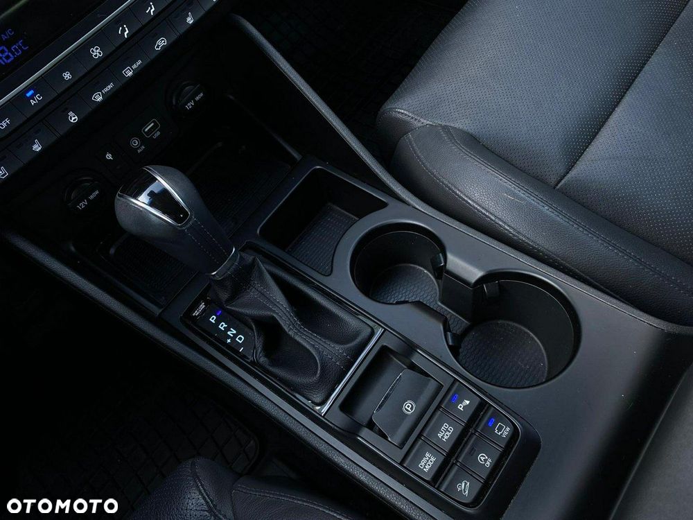 Hyundai Tucson 1.6 T-GDi Premium 4WD DCT - 25