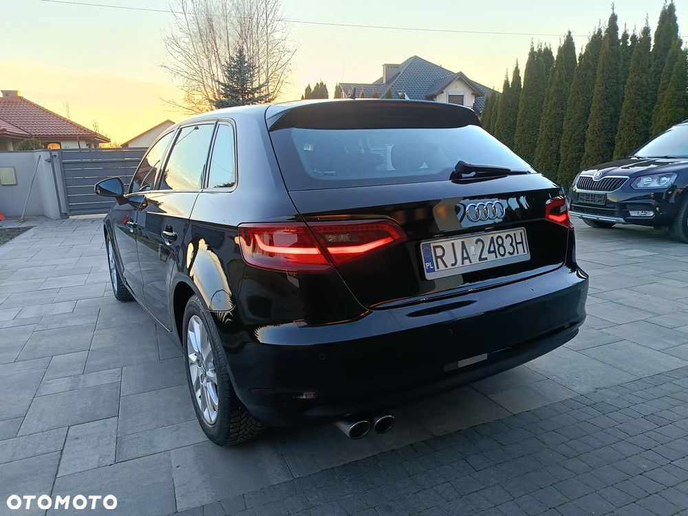 Audi A3 Sportback 2.0 TDI S tronic Attraction - 10