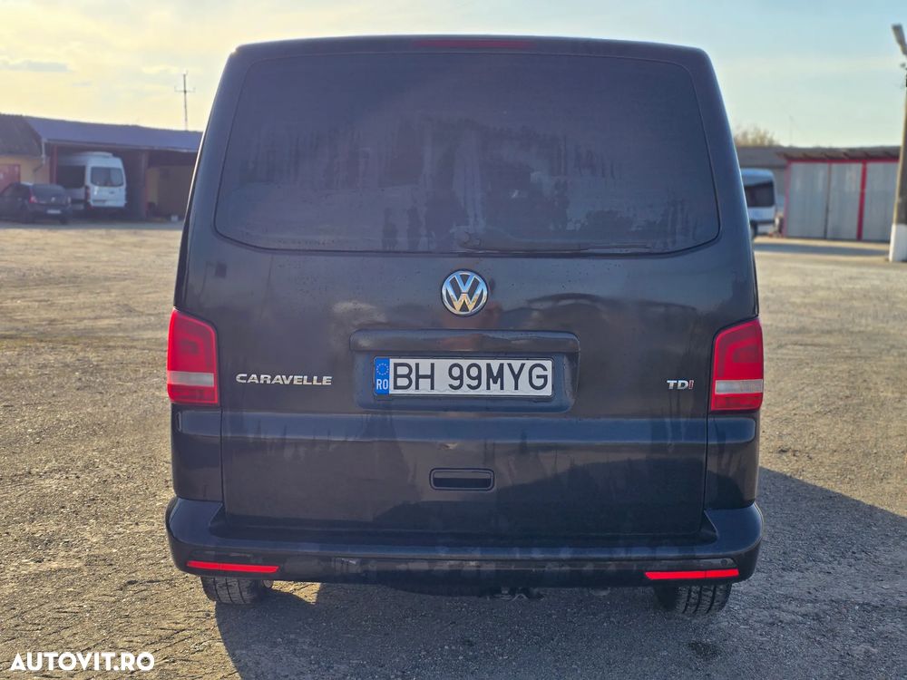 Volkswagen Caravelle - 11