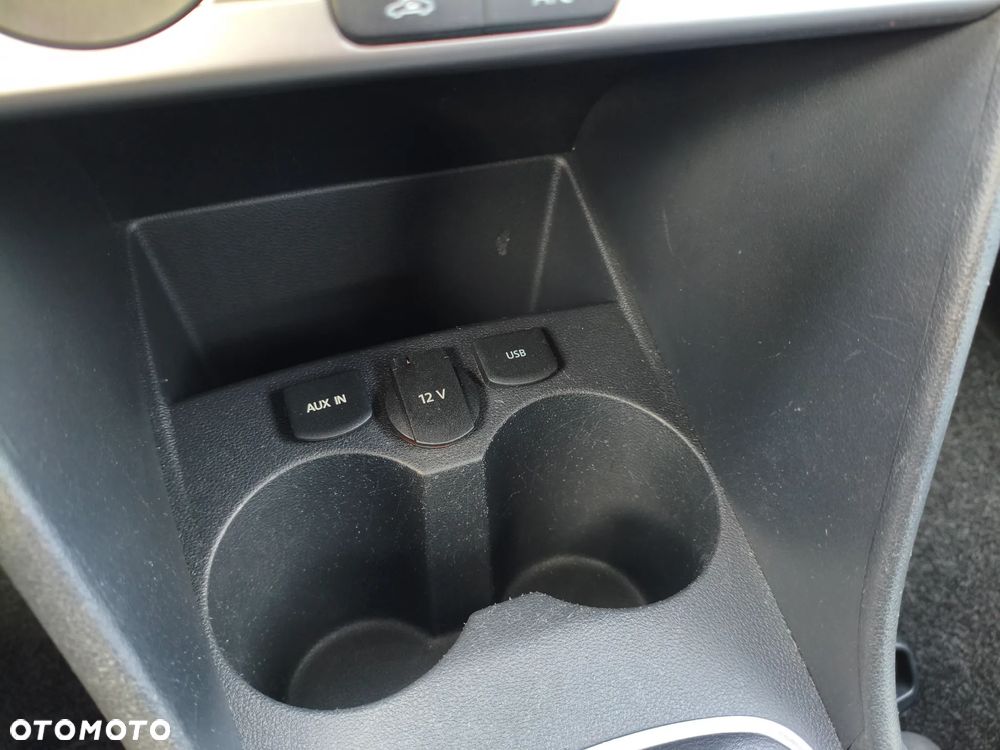 Volkswagen Polo 1.0 (Blue Motion Technology) Comfortline - 21