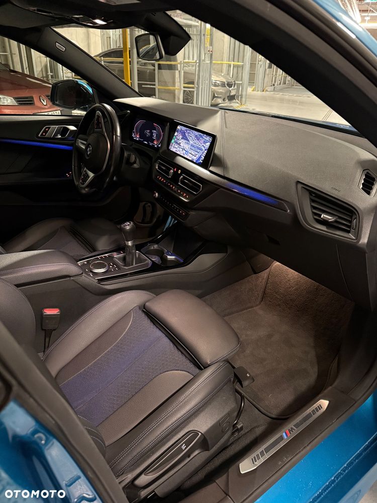 BMW Seria 2 218i M Sport - 10