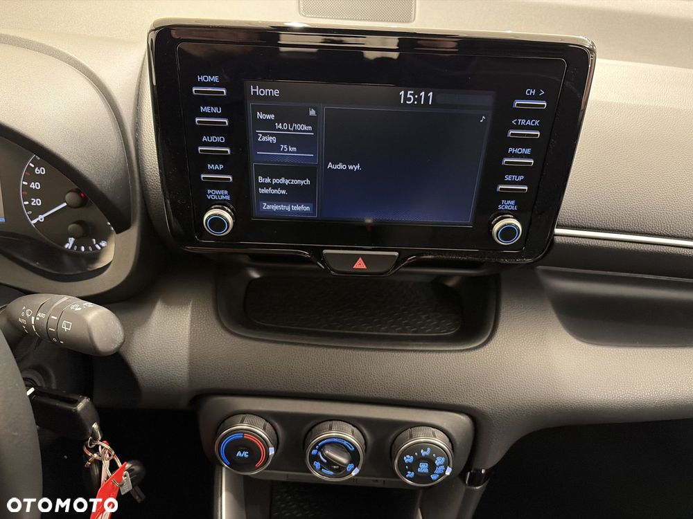 Toyota Yaris - 16