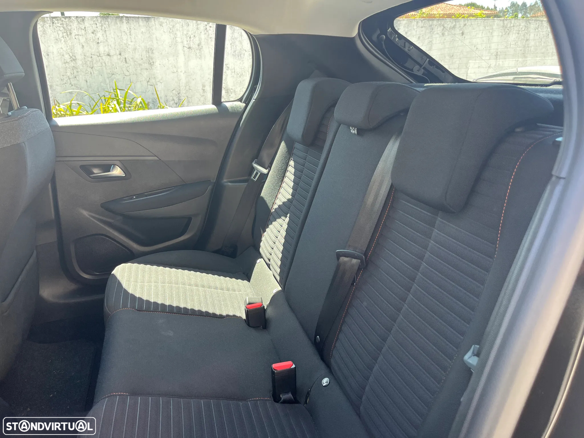 Peugeot 208 1.2 PureTech Active Pack - 8