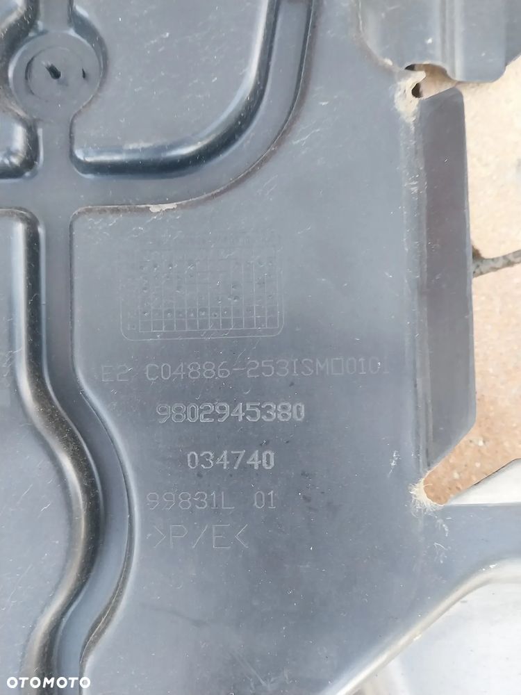 Kierownica powietrza prawa/lewa Citroen C3 Picasso 2012 r. lift 9802945180 9802945380 - 4