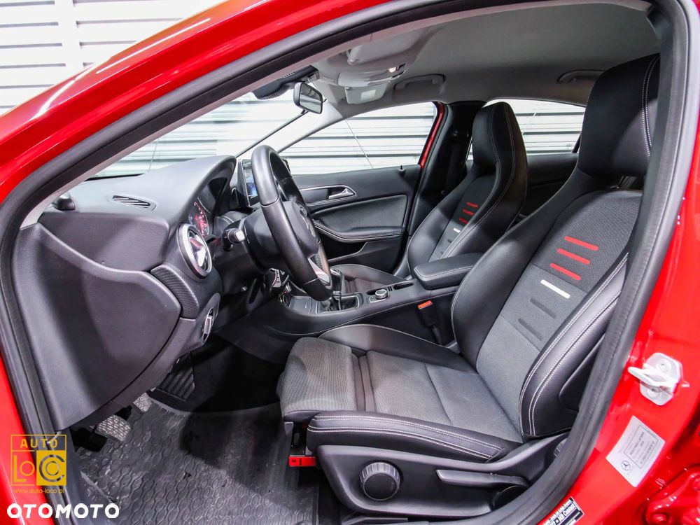 Mercedes-Benz Klasa A 160 AMG Line - 12