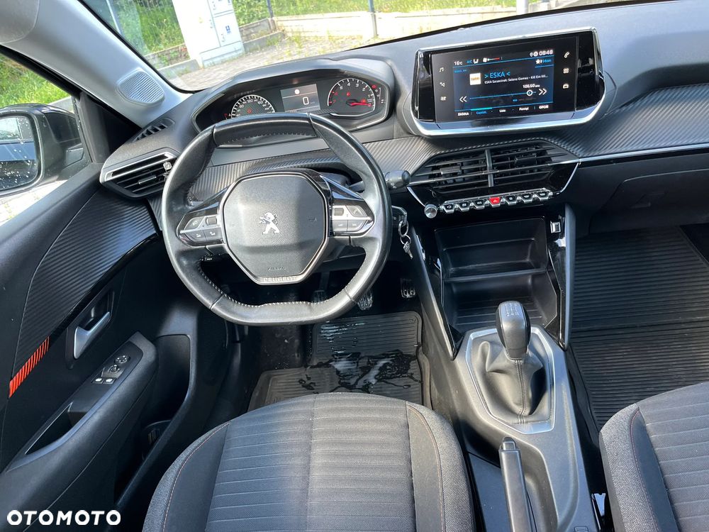 Peugeot 208 1.2 PureTech Allure S&S - 8