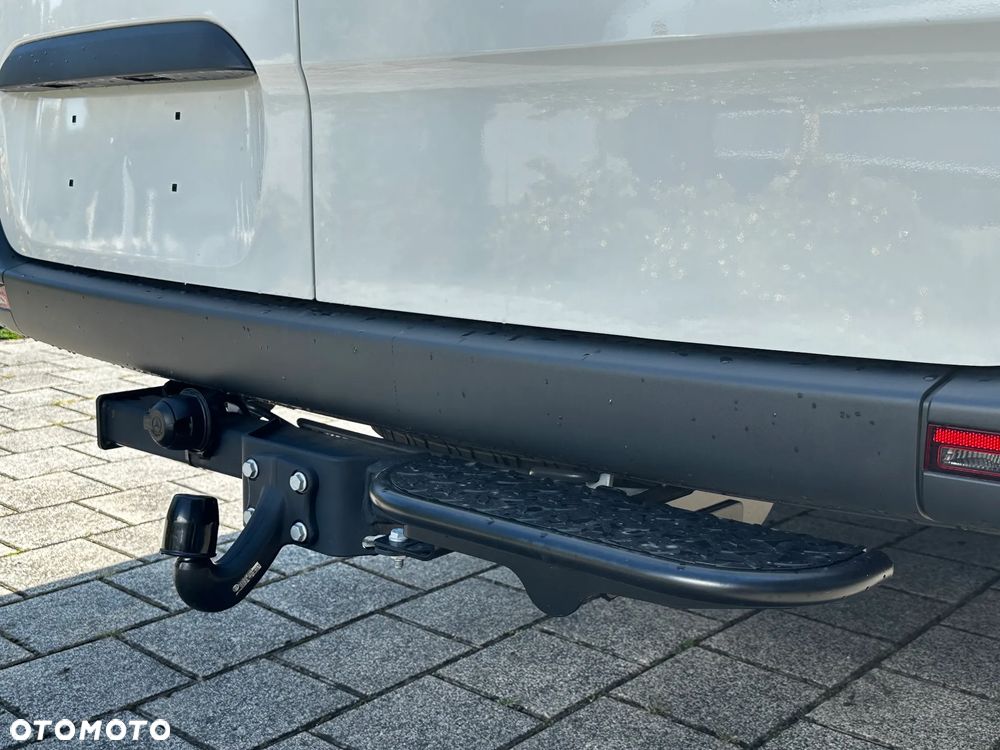 Mercedes-Benz Sprinter - 33