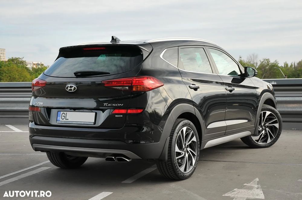 Hyundai Tucson 1.6 T-GDi 4WD 7DCT Premium - 4
