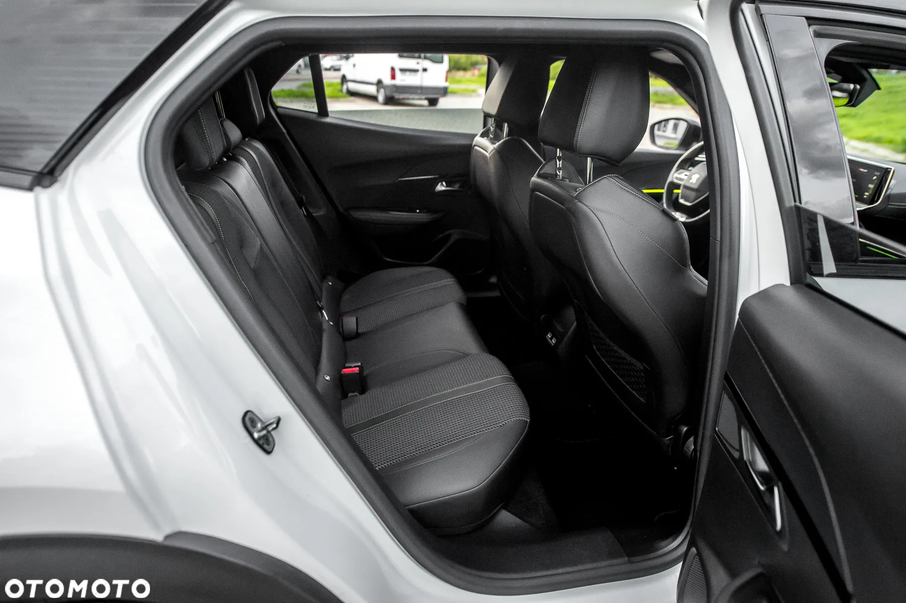 Peugeot 2008 1.2 PureTech GT Line S&S EAT8 - 22