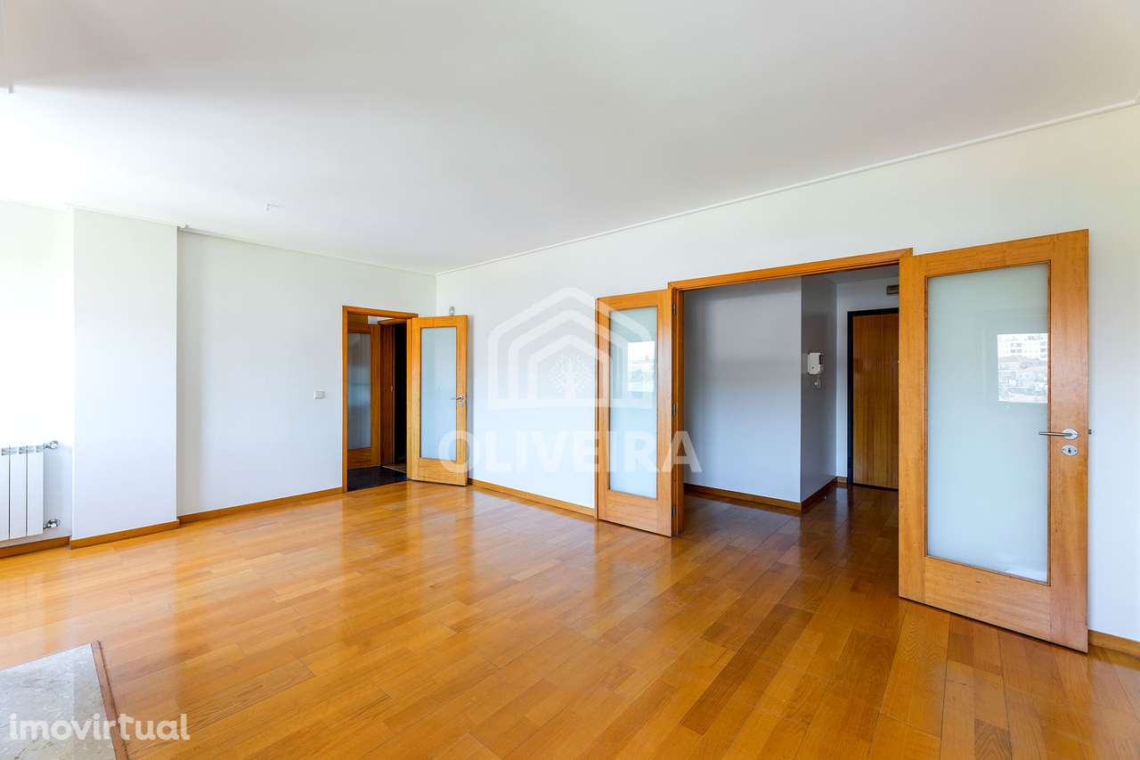 Apartamento T3 Duplex - Grande imagem: 2/32