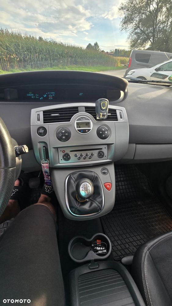 Renault Scenic - 10