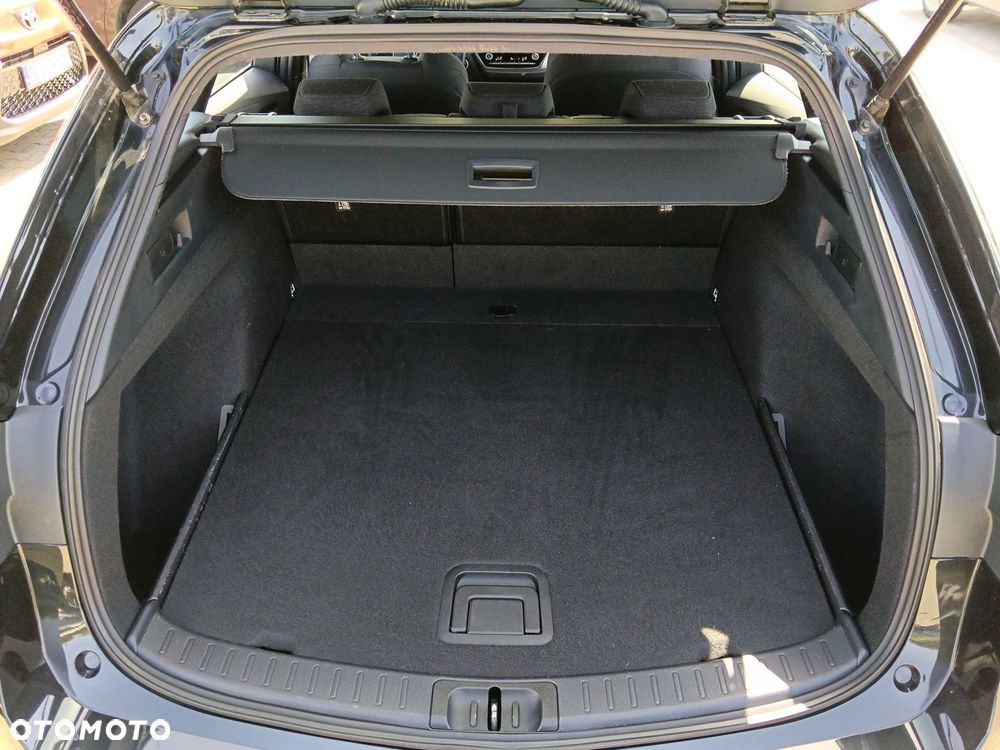 Toyota Corolla 1.8 Hybrid Comfort - 16