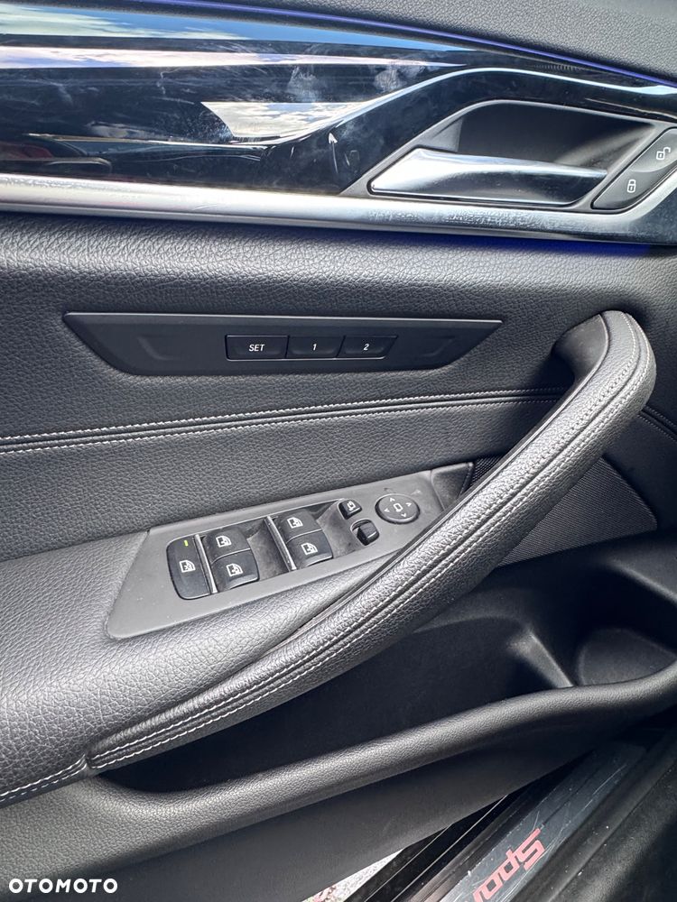BMW Seria 5 530d Sport Line sport - 7