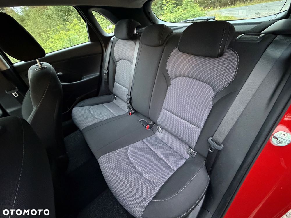 Hyundai i30 1.5 DPI Classic + - 12