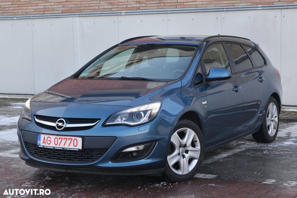 Opel Astra 2.0 CDTI DPF ecoFLEX SportsTourer Start/Stop Innovation - 2