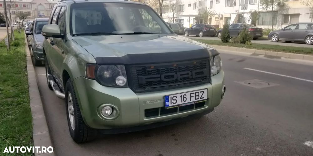 Ford Escape - 1