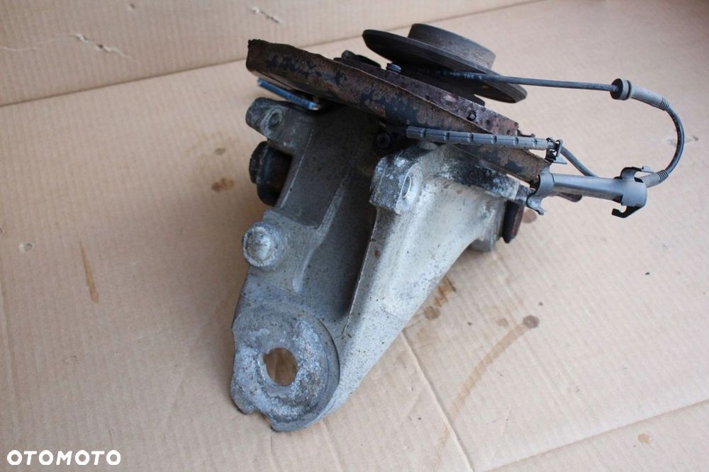 Piasta zwrotnica PRAWA PRAWY TYŁ BMW 5 e39 TOURING kombi - 3