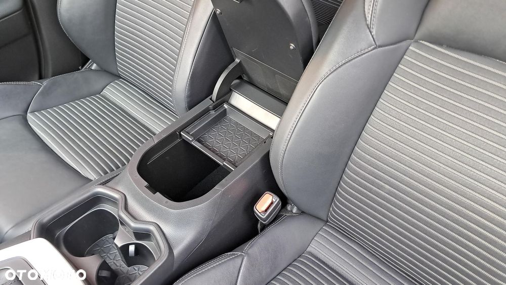 Toyota RAV4 2.5 Hybrid Black Edition by JBL 4x2 - 30