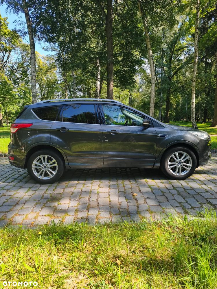 Ford Kuga 2.0 TDCi FWD Titanium - 4