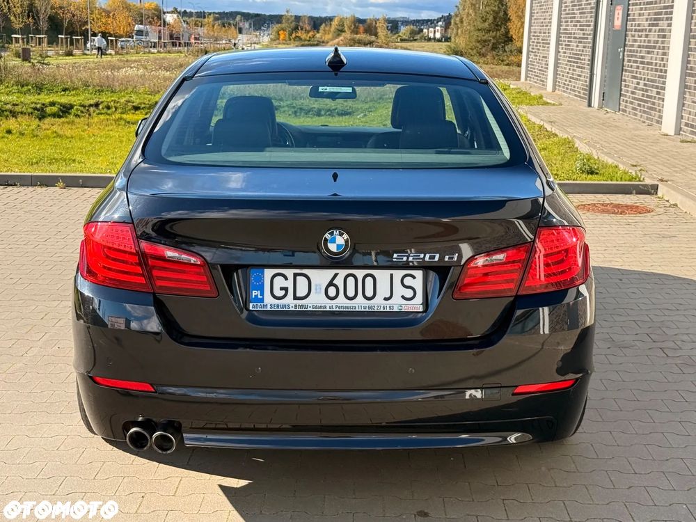 BMW Seria 5 520d - 15