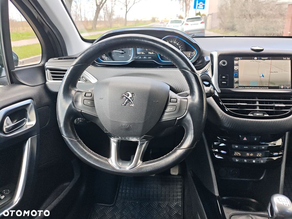 Peugeot 2008 BlueHDi FAP 120 STOP & START Allure - 24